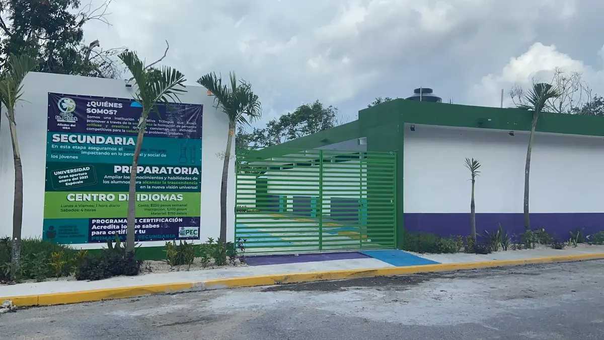 Colegio St. Patrick Puerto Aventuras